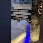 Nuit Privee